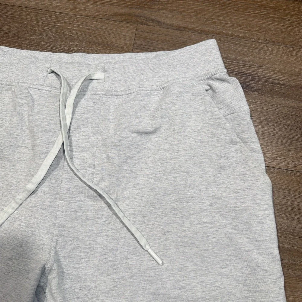 lululemon athletica great shape